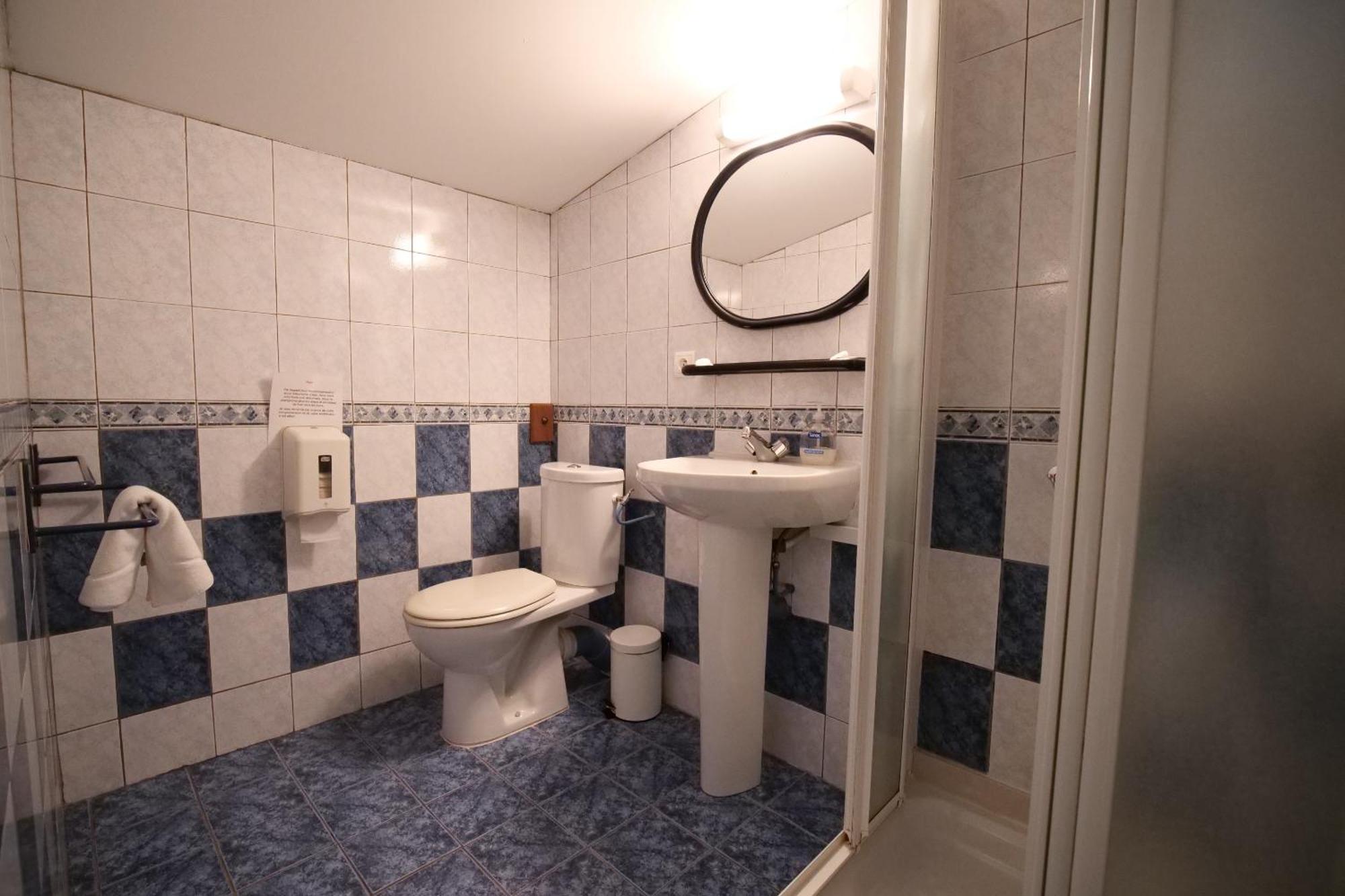 Auberge Trabenia Ascain Pokoj fotografie